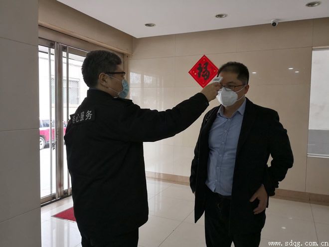 構(gòu)筑防線戰(zhàn)疫情 眾志成城迎挑戰(zhàn)
